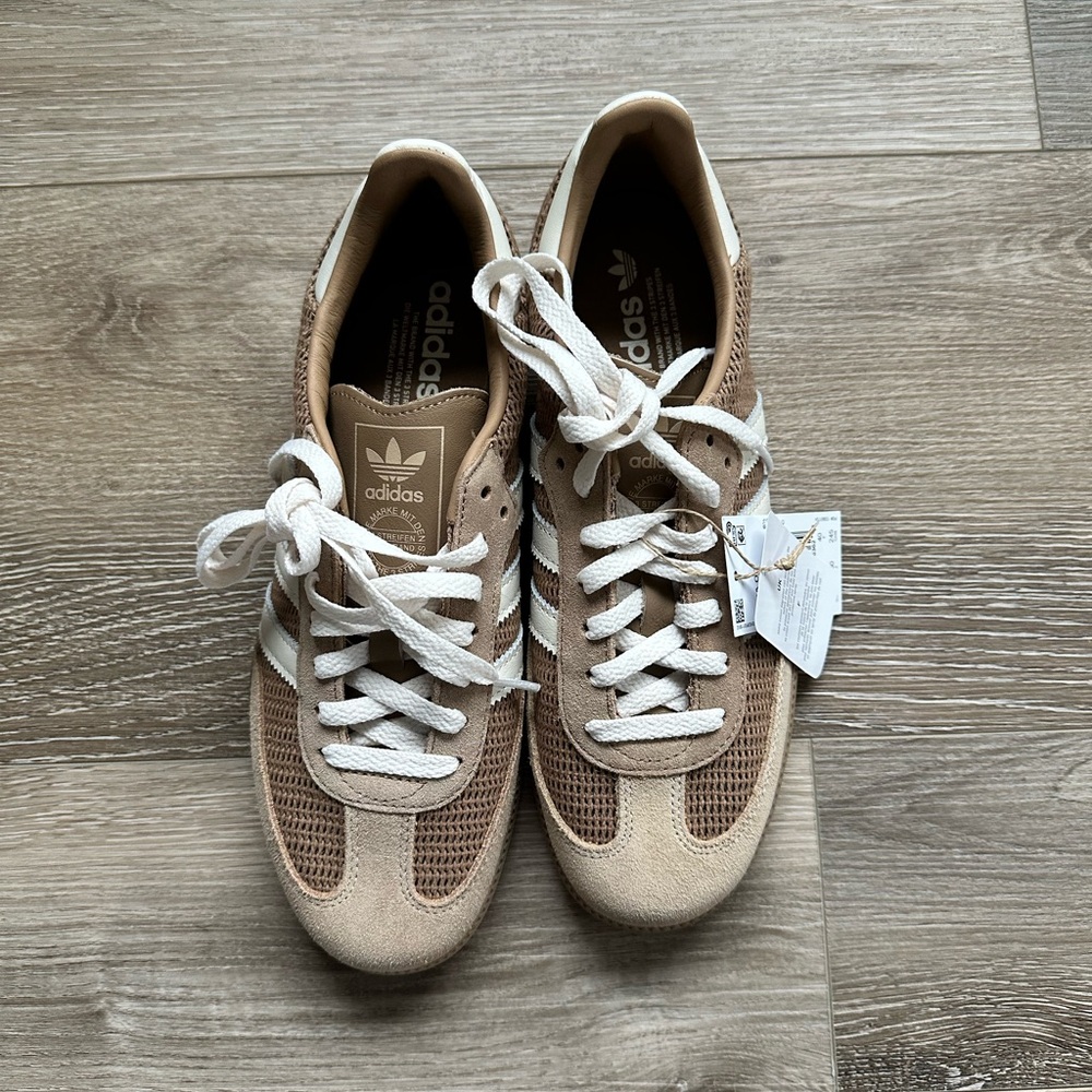 adidas Women's Beige and White Gazelle-Style Sneakers